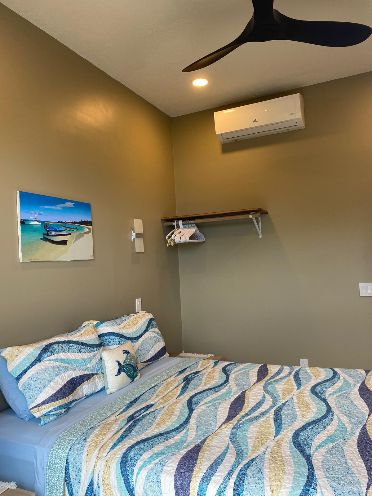 Room 2 bedroom detail